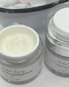 Daily Moisturizer with sunscreen